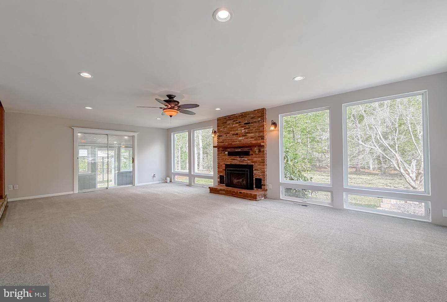 2420 Cecil Lane photo 8