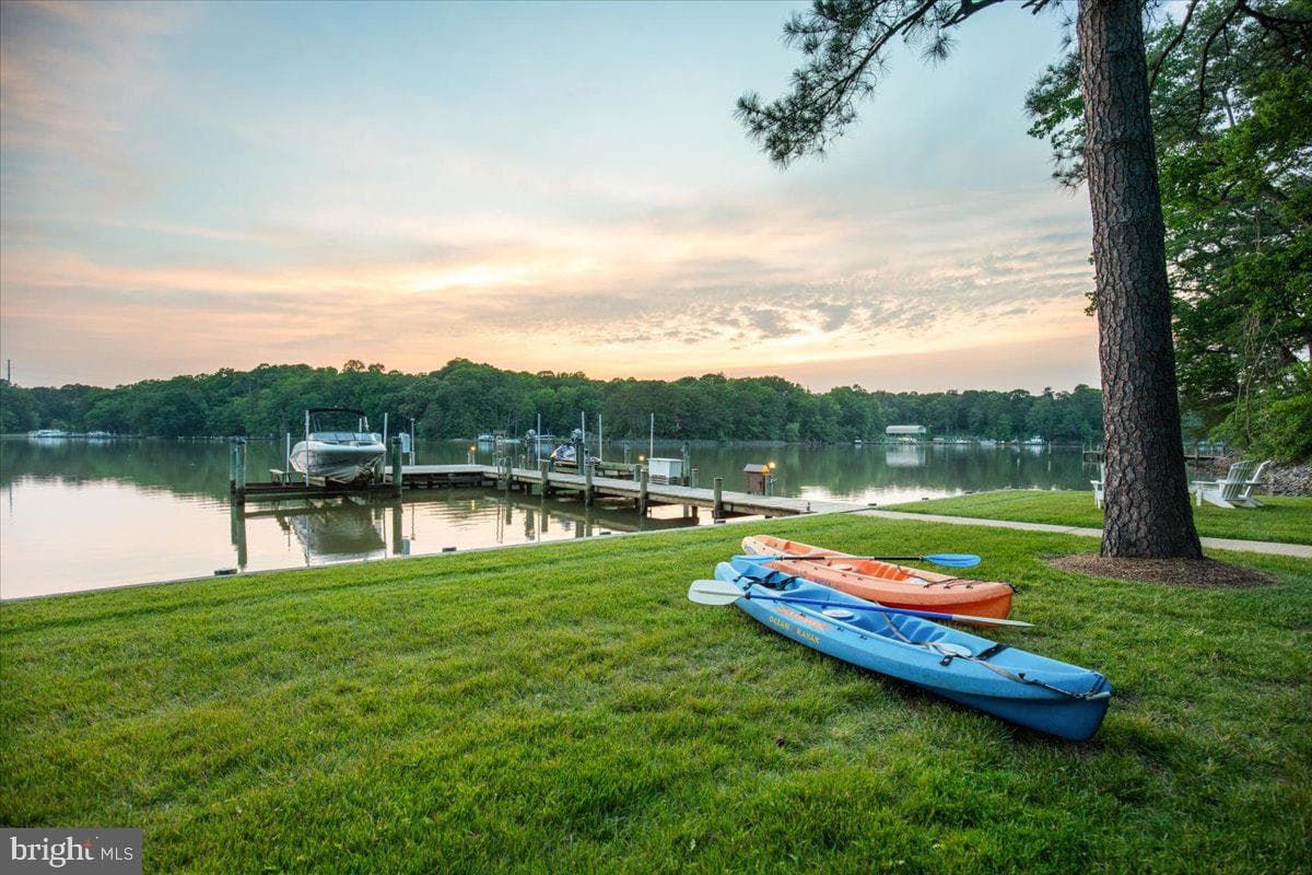 7335 Perry Lane, Lusby