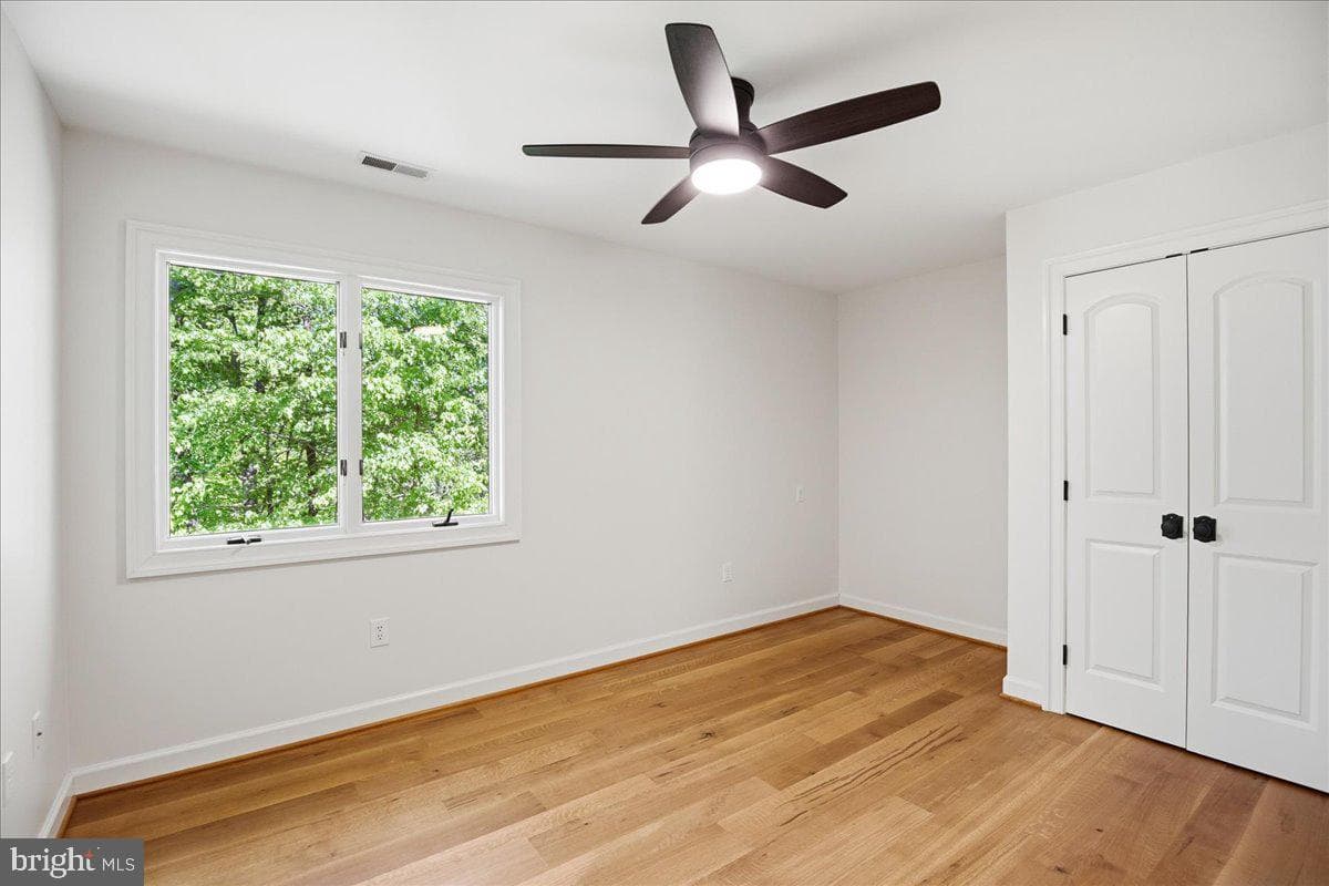 7335 Perry Lane photo 43