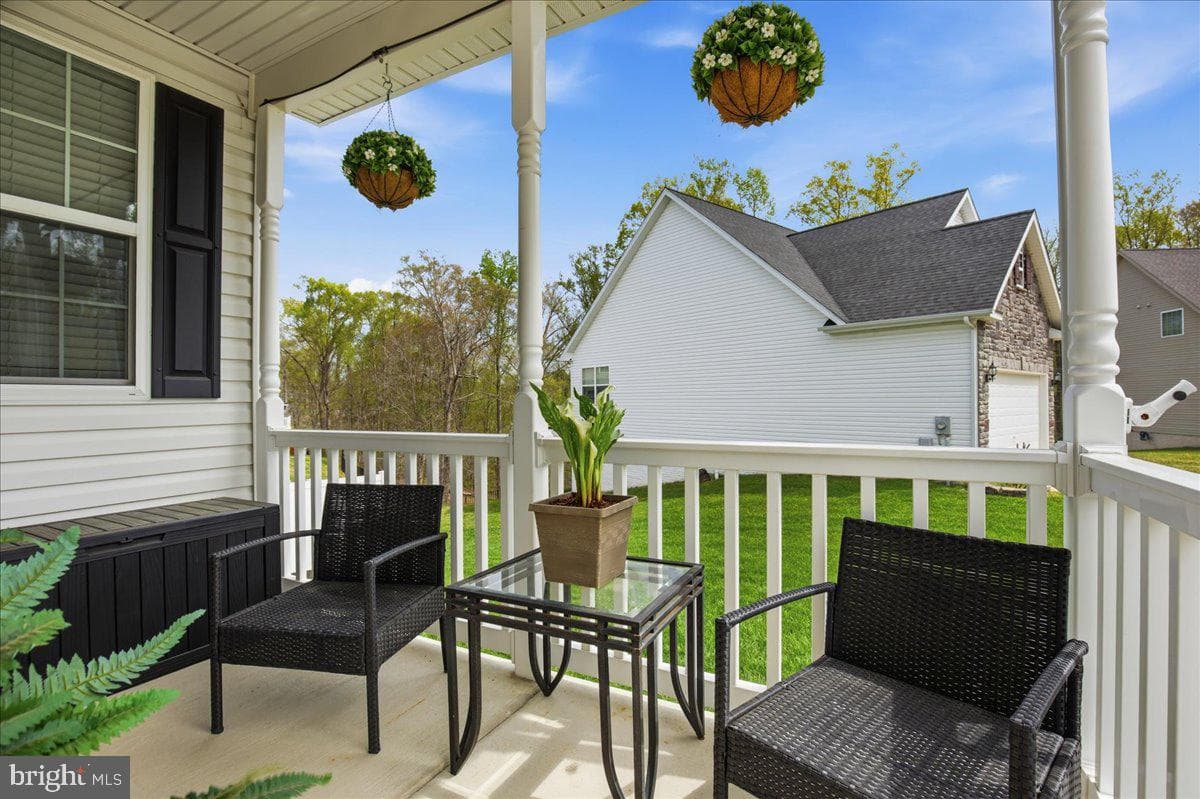 613 Yearling Drive photo 4