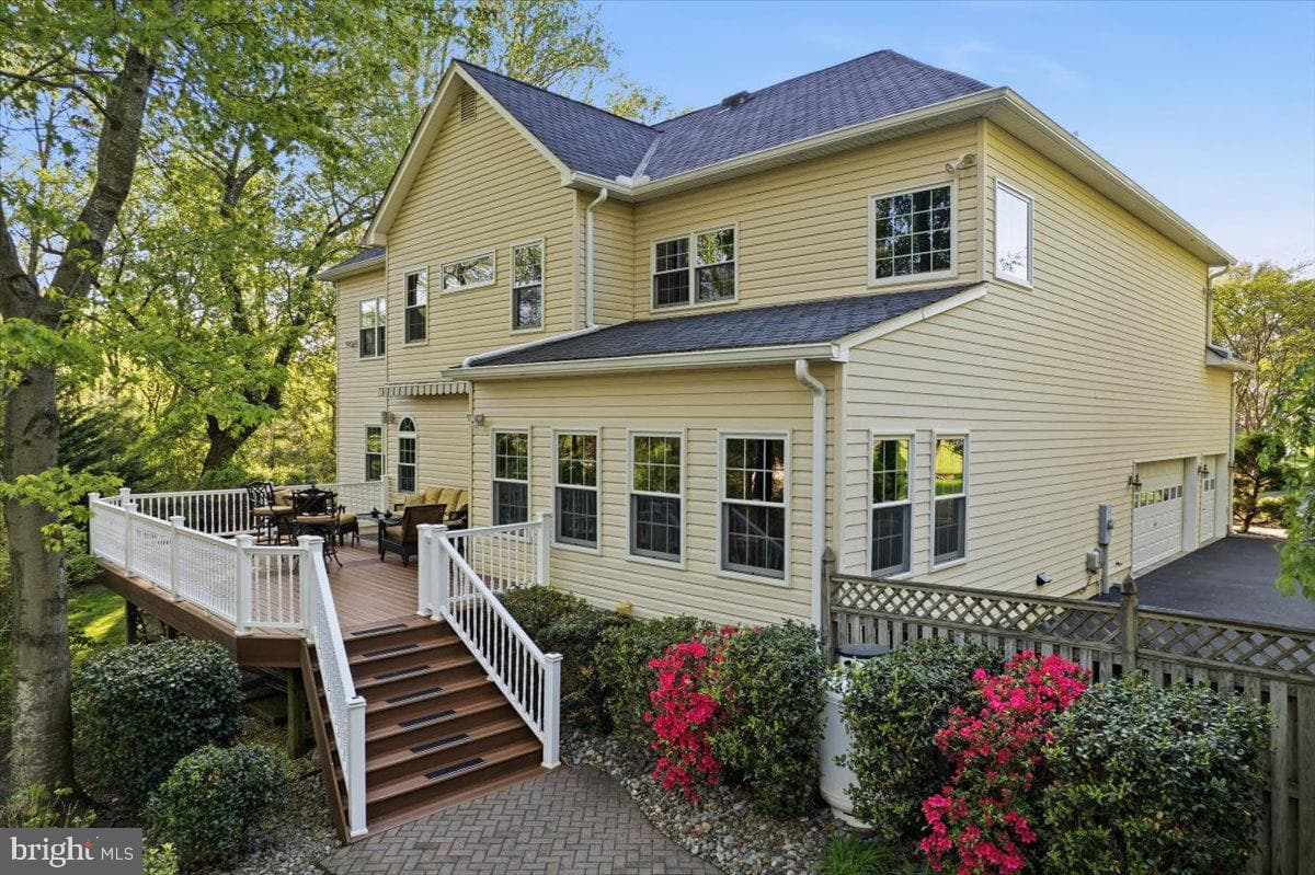 3285 Channel Court photo 108