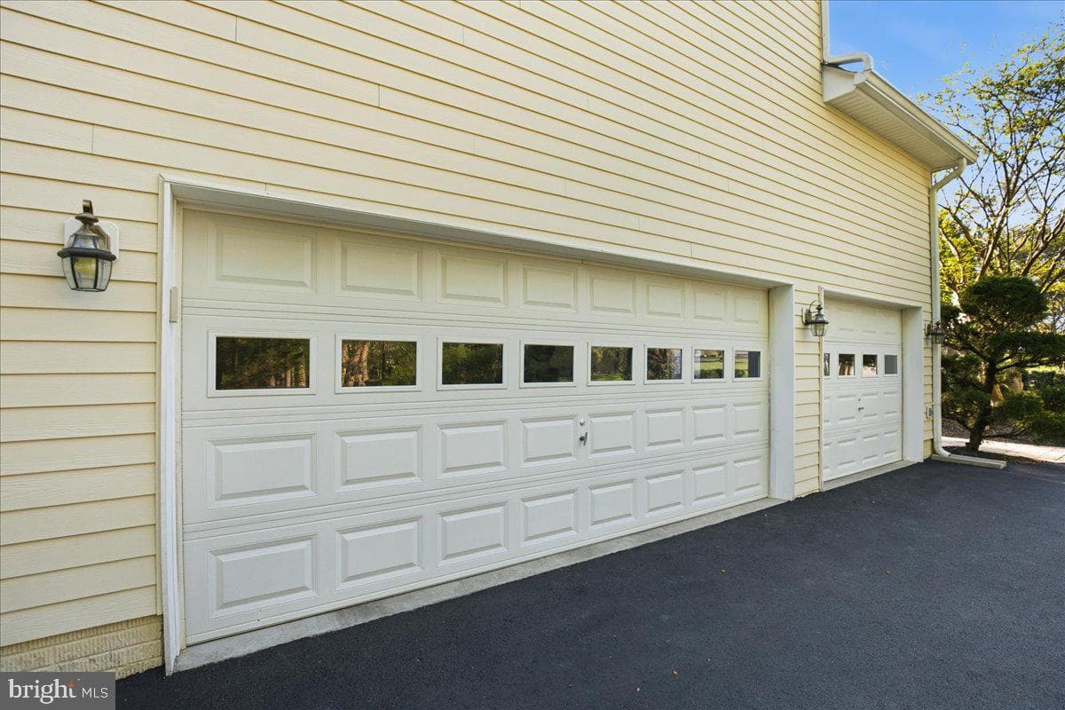 3285 Channel Court photo 115