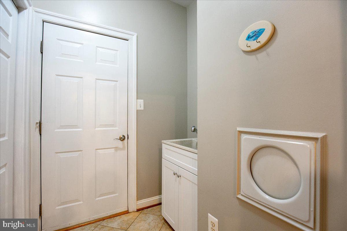 3285 Channel Court photo 51