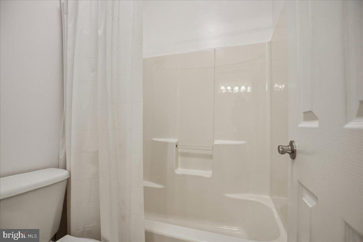 3285 Channel Court photo 90