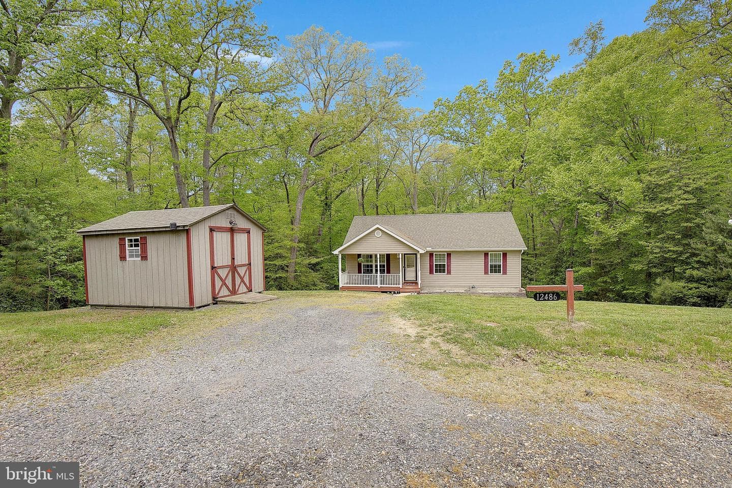 12486 Coyote Court photo 4