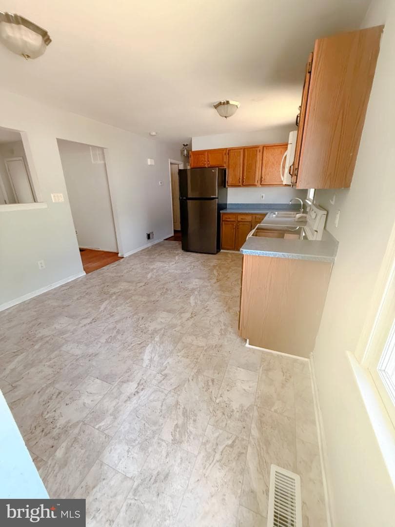 434 Grover Lane photo 5