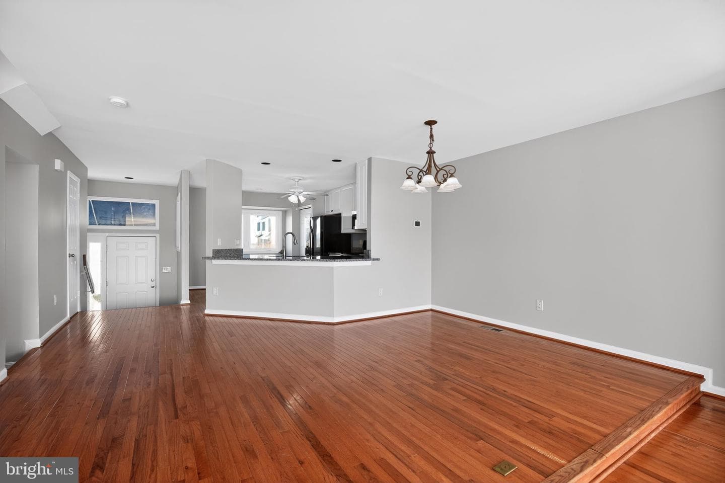 8076 Windward Key Drive photo 4