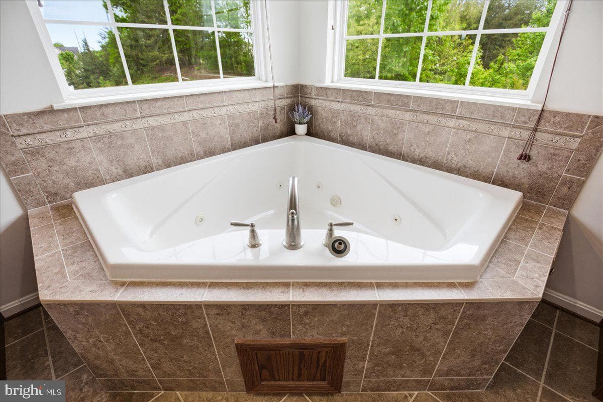 115 Thoroughbred Drive photo 29