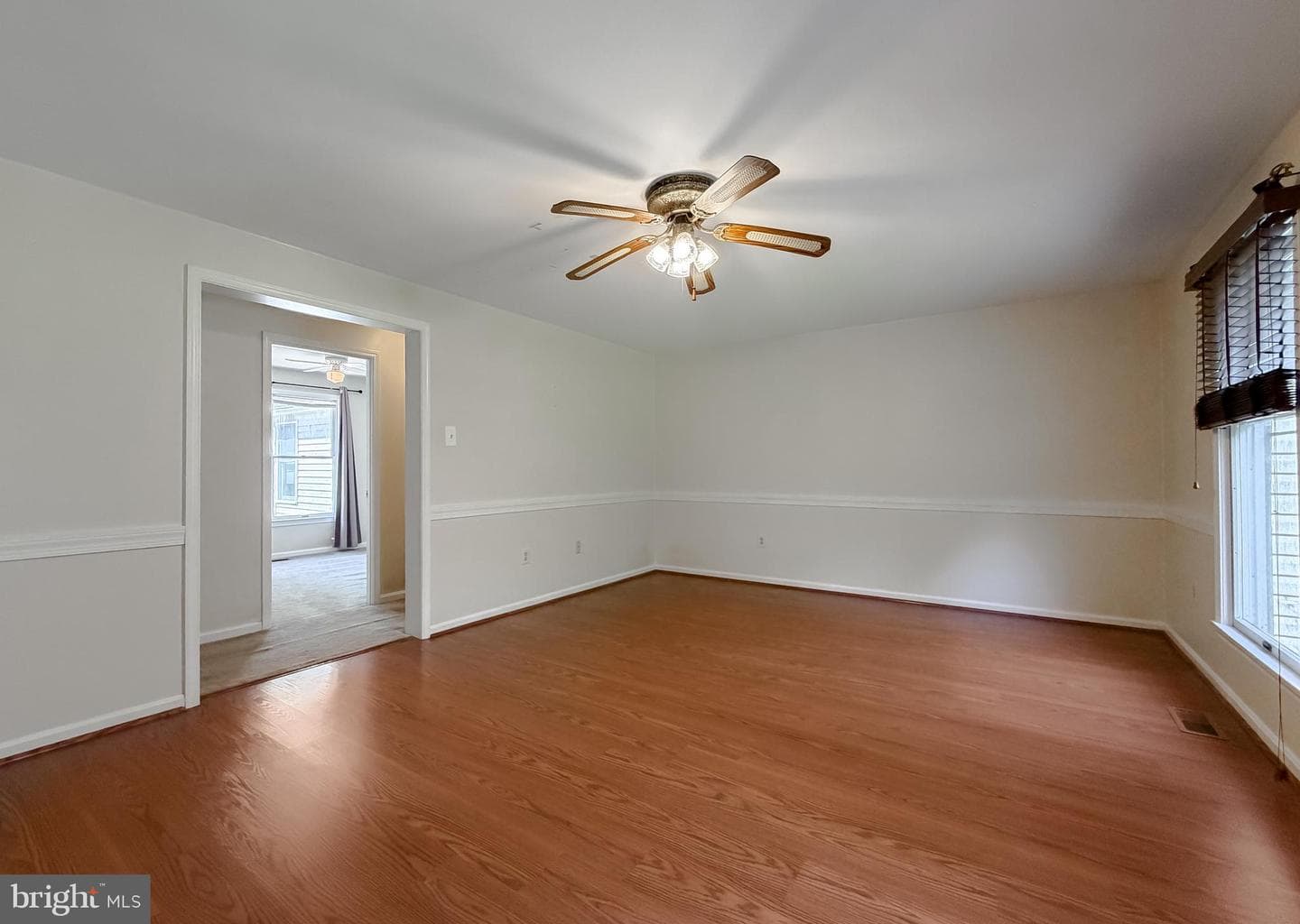 811 Cove Point Road photo 38