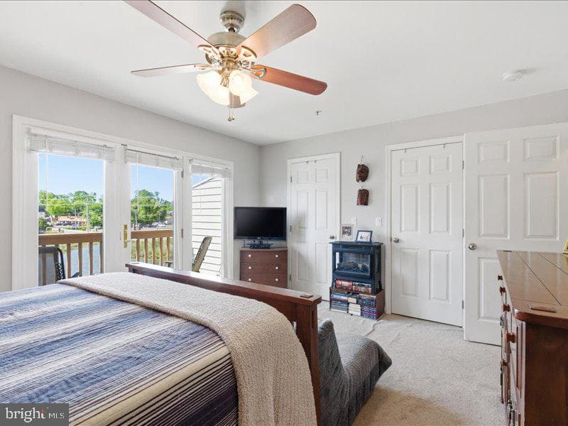 4013 Seagate Square photo 23