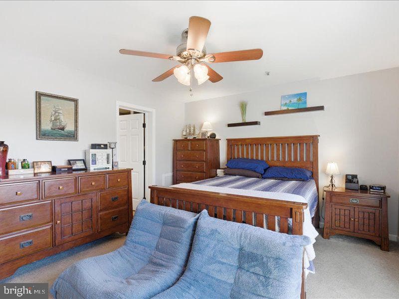 4013 Seagate Square photo 27