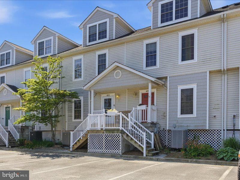 4013 Seagate Square photo 43