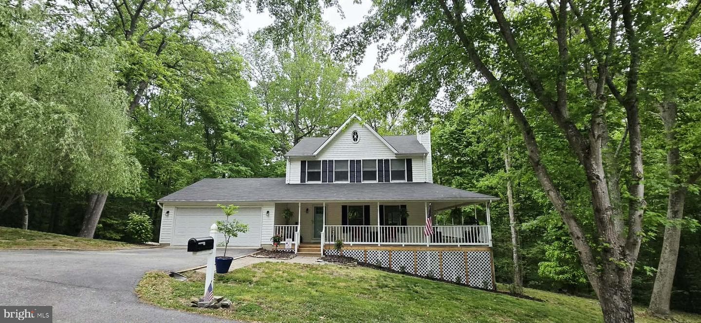 8432 Sailboat Lane, Lusby
