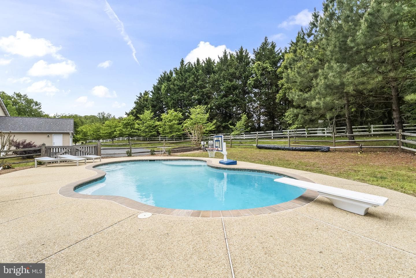 1620 Meadow Oaks Ln photo 5