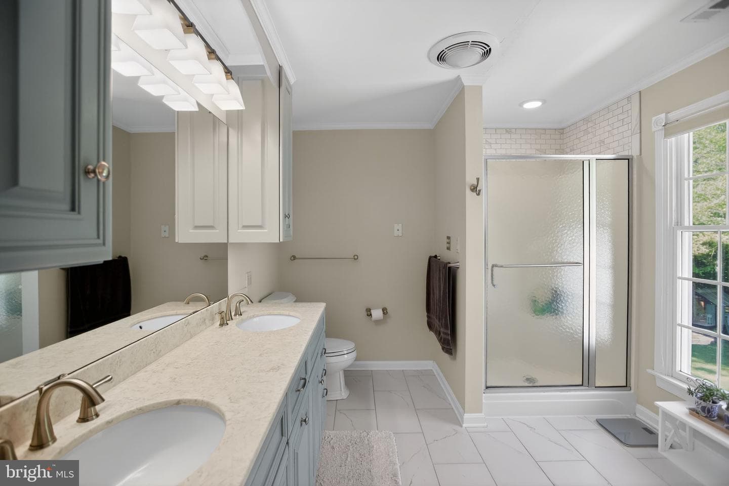 6921 Bond Street photo 30