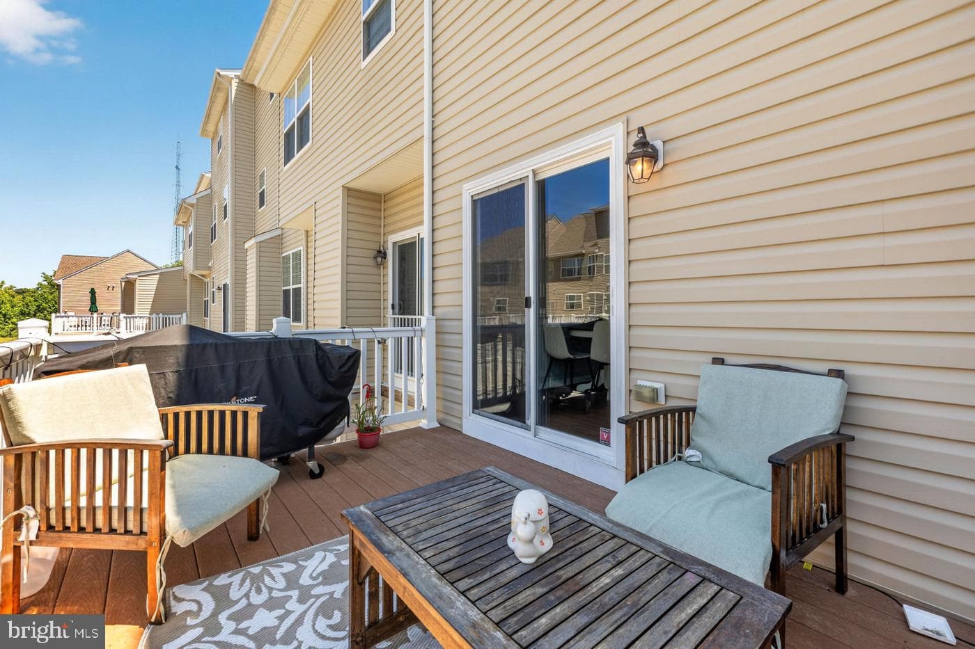 121 Polo Way photo 40