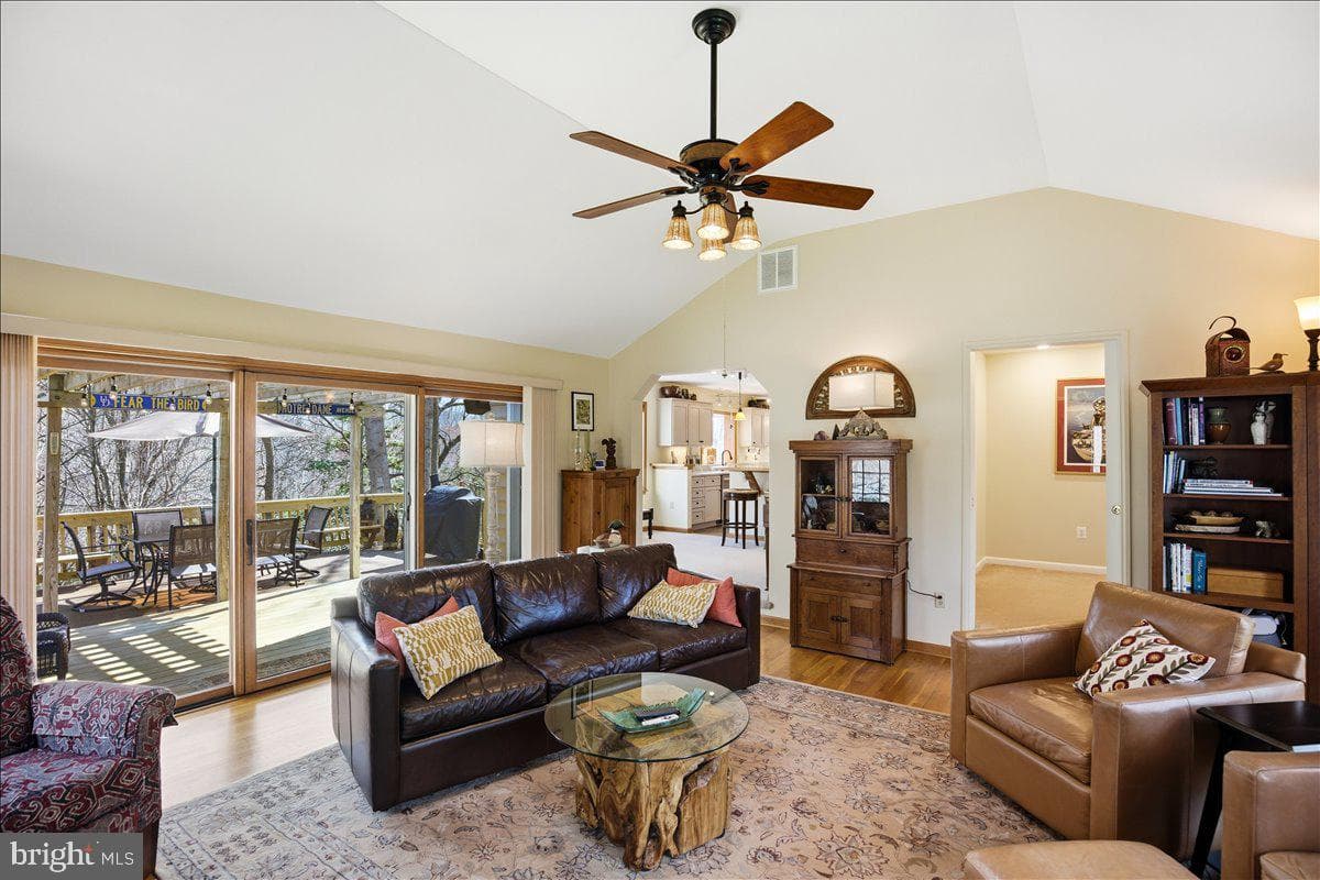 300 Owings Hill Court photo 17