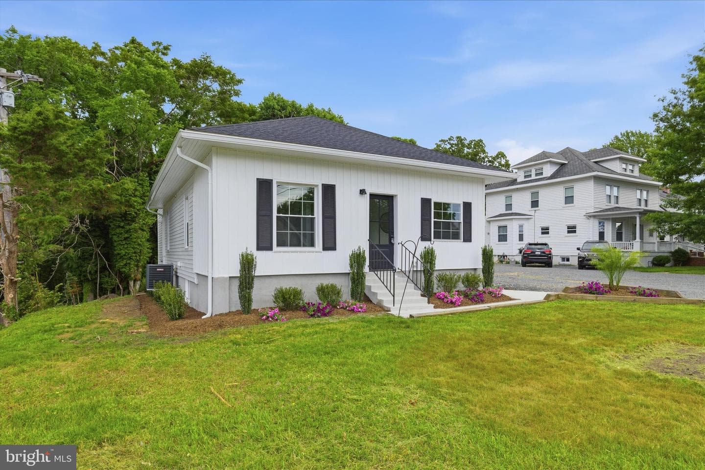 750 Main Street photo 34
