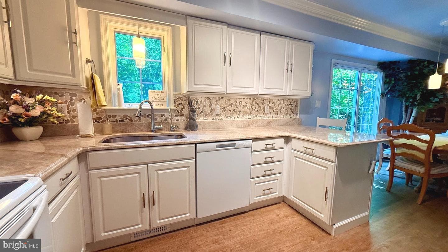 12541 Adobe Circle photo 4