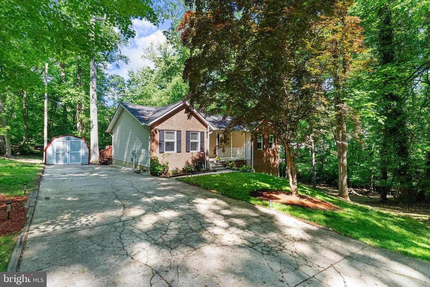 526 Dillon Drive photo 3