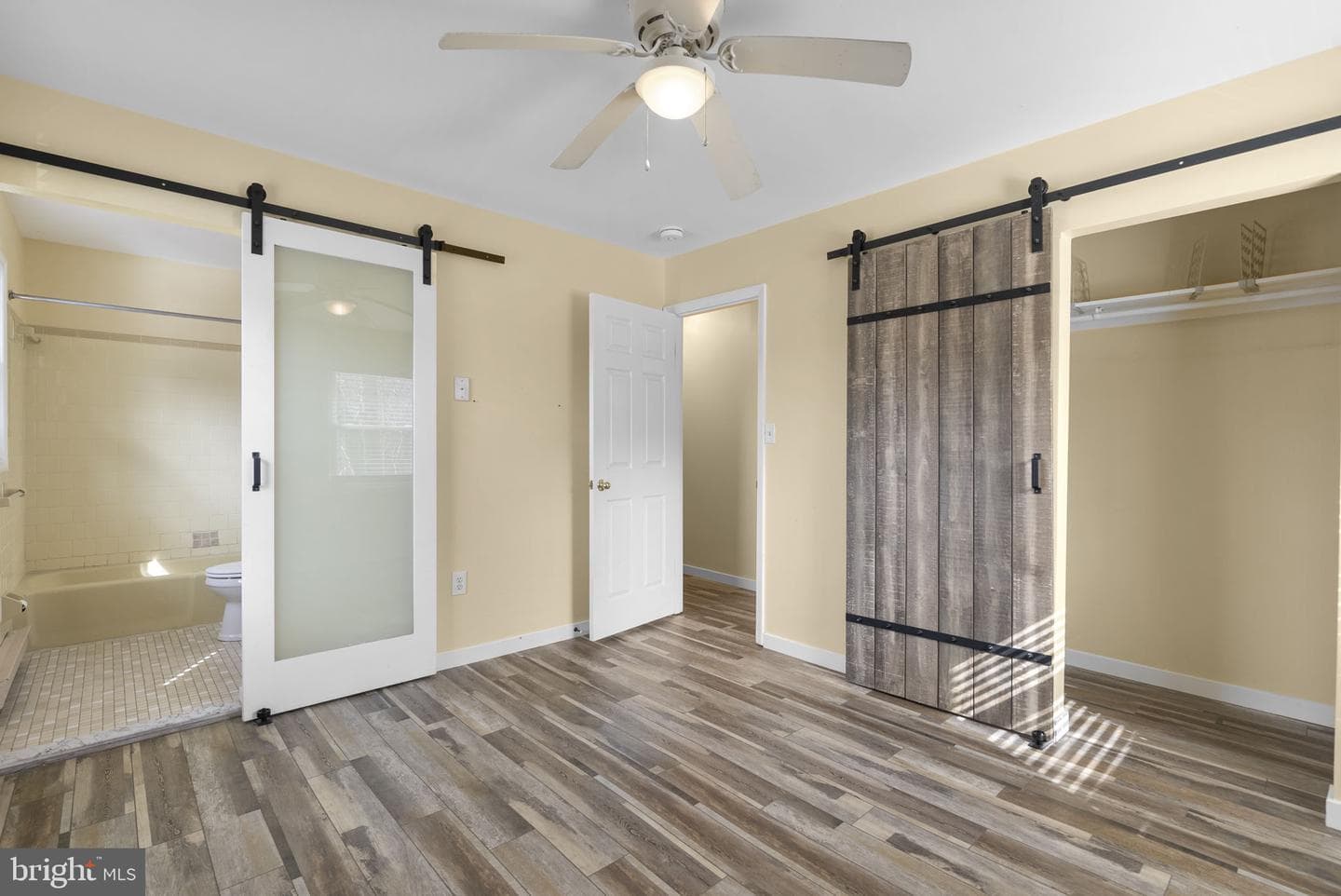 278 Valerie Lane photo 10