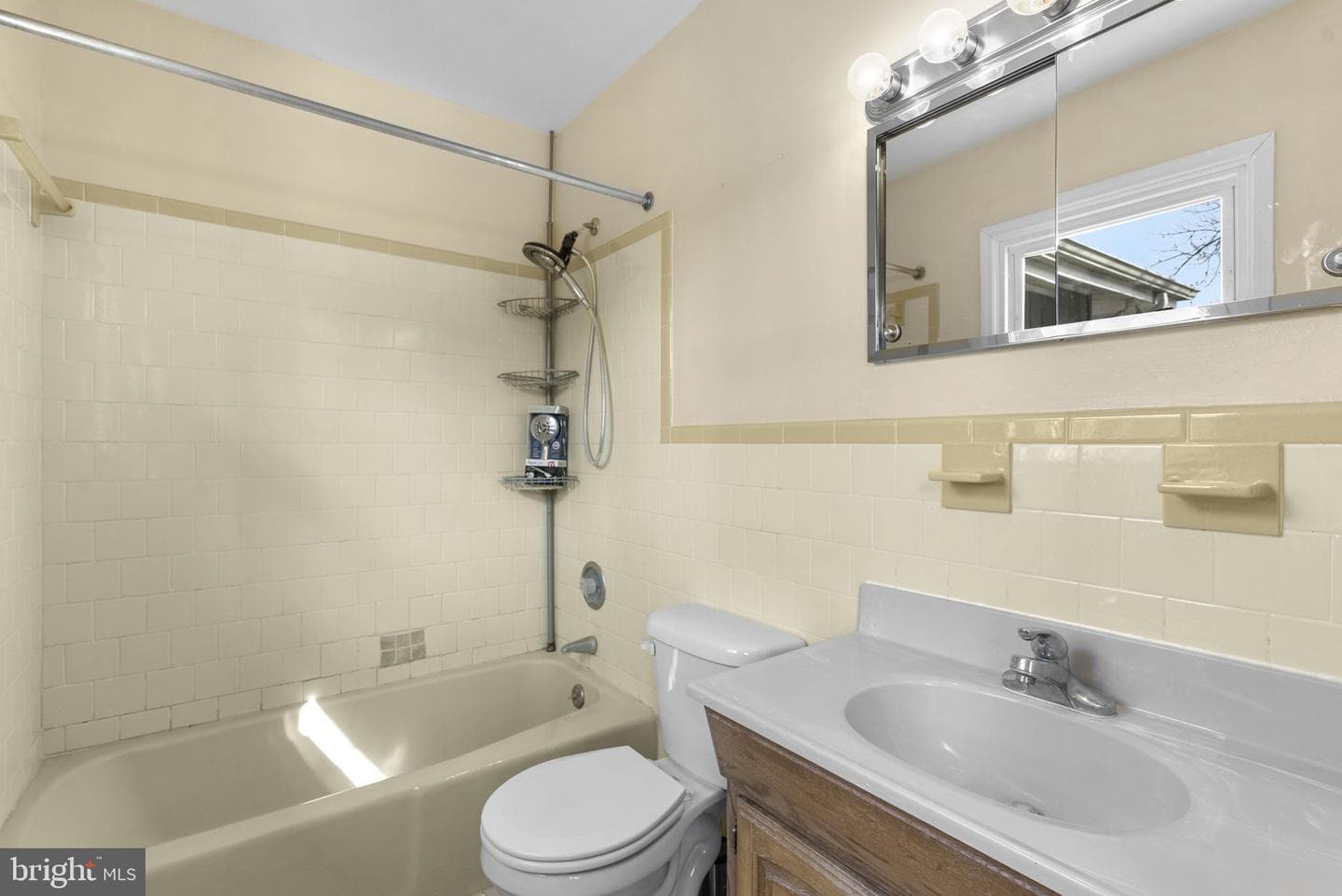 278 Valerie Lane photo 11