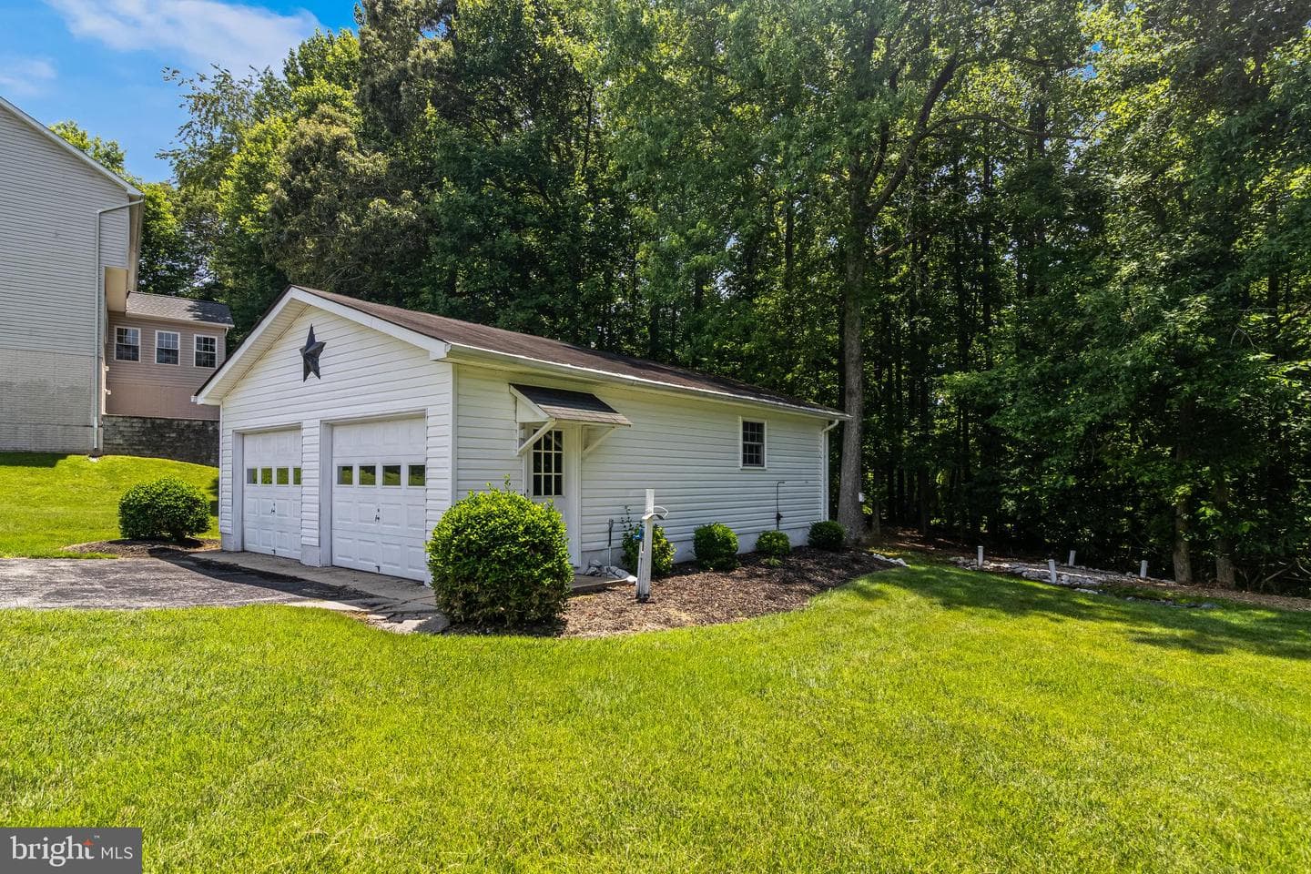 12310 Longleaf Lane, Dunkirk
