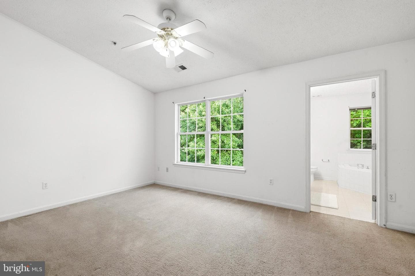 3332 Silverton Lane photo 19