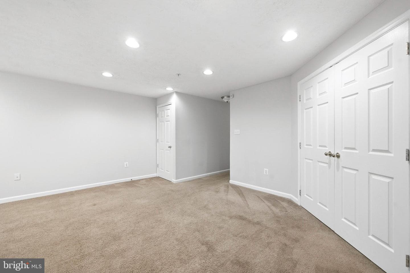 3332 Silverton Lane photo 39