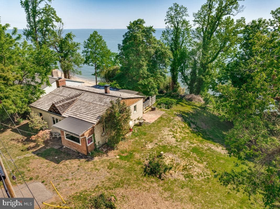 3713 & 3711 Bayview Drive photo 14