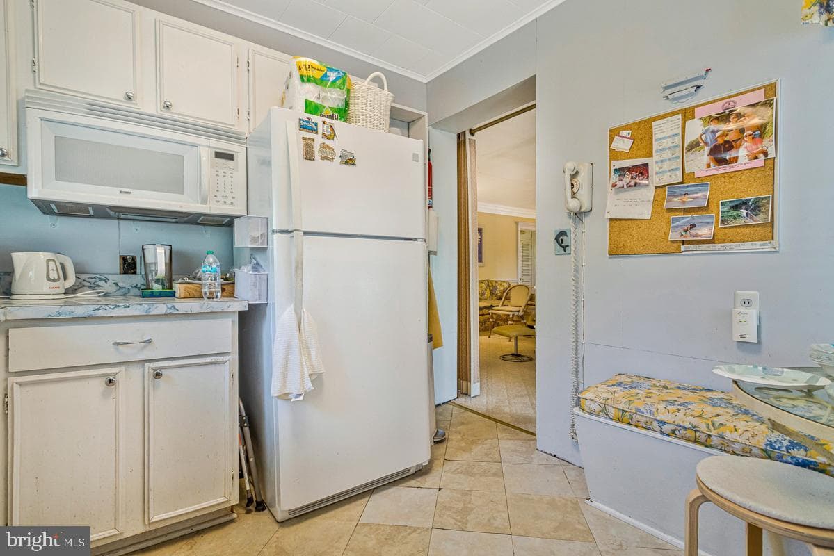 3713 & 3711 Bayview Drive photo 63