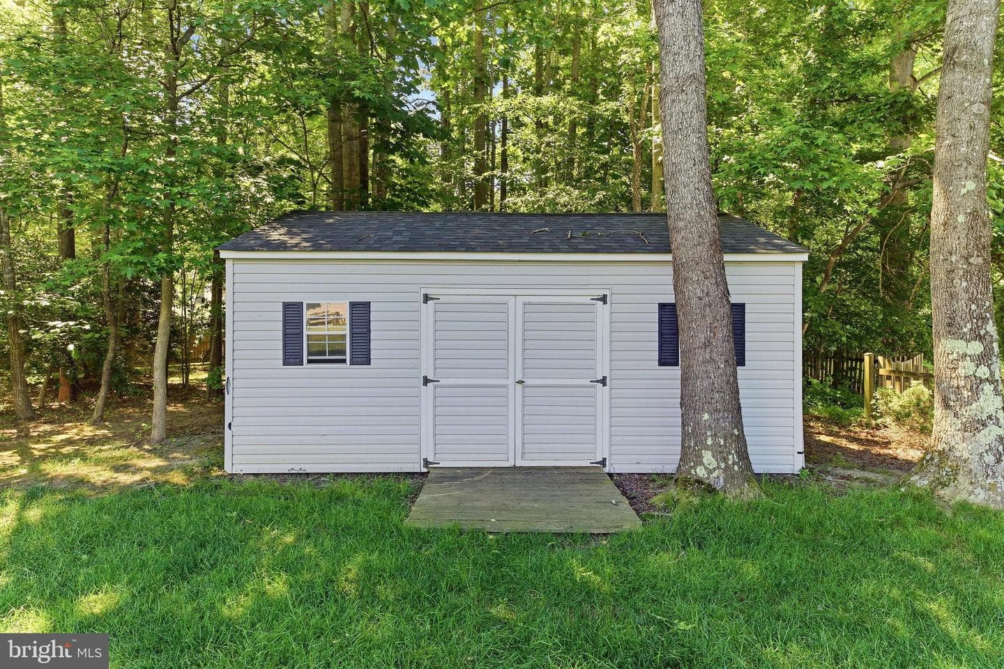 1824 Oriole Way photo 12