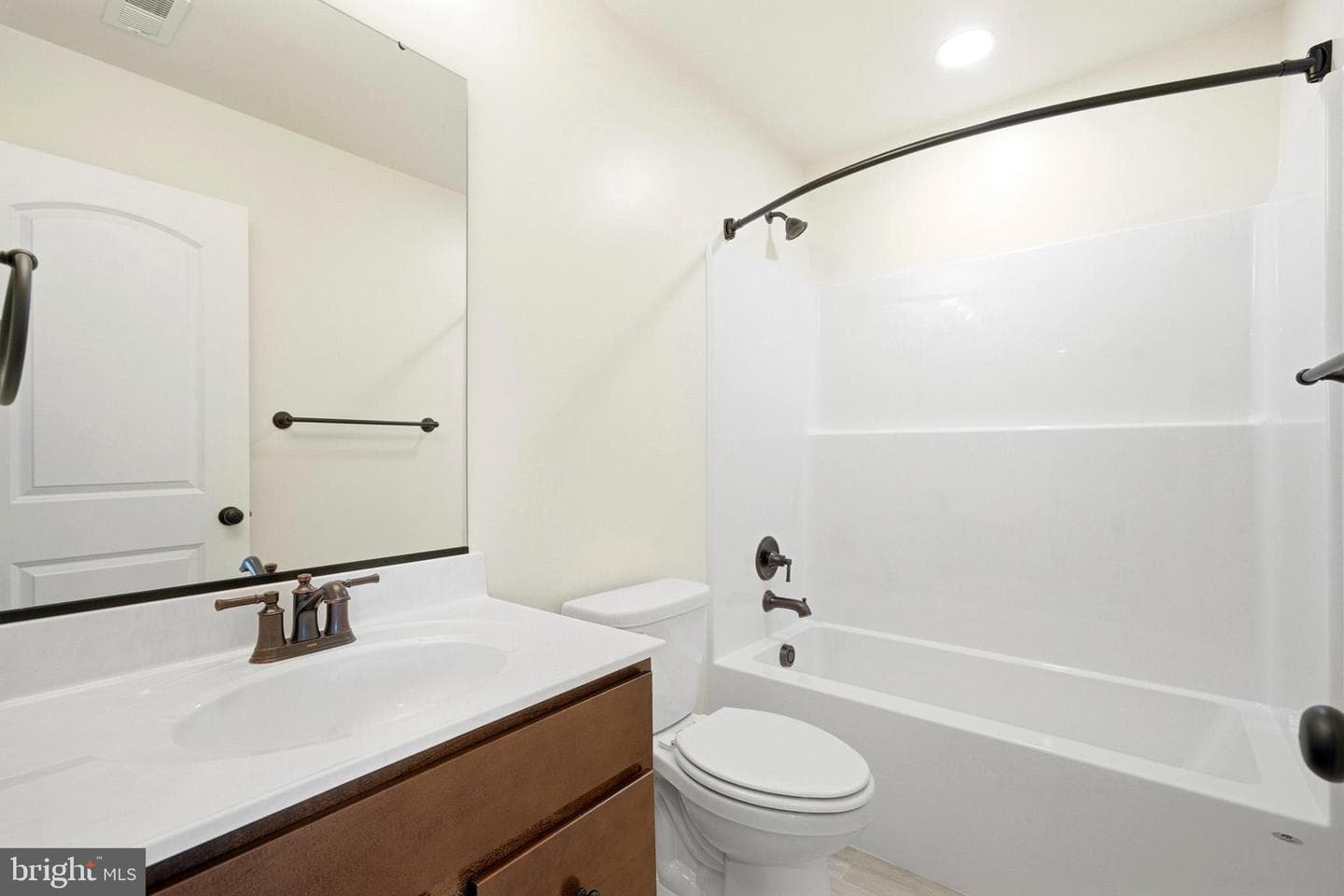 108 Potomac Court photo 29
