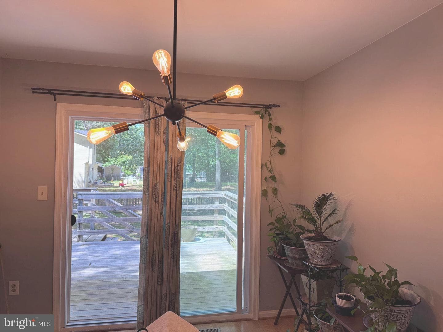 561 White Sands Drive photo 9