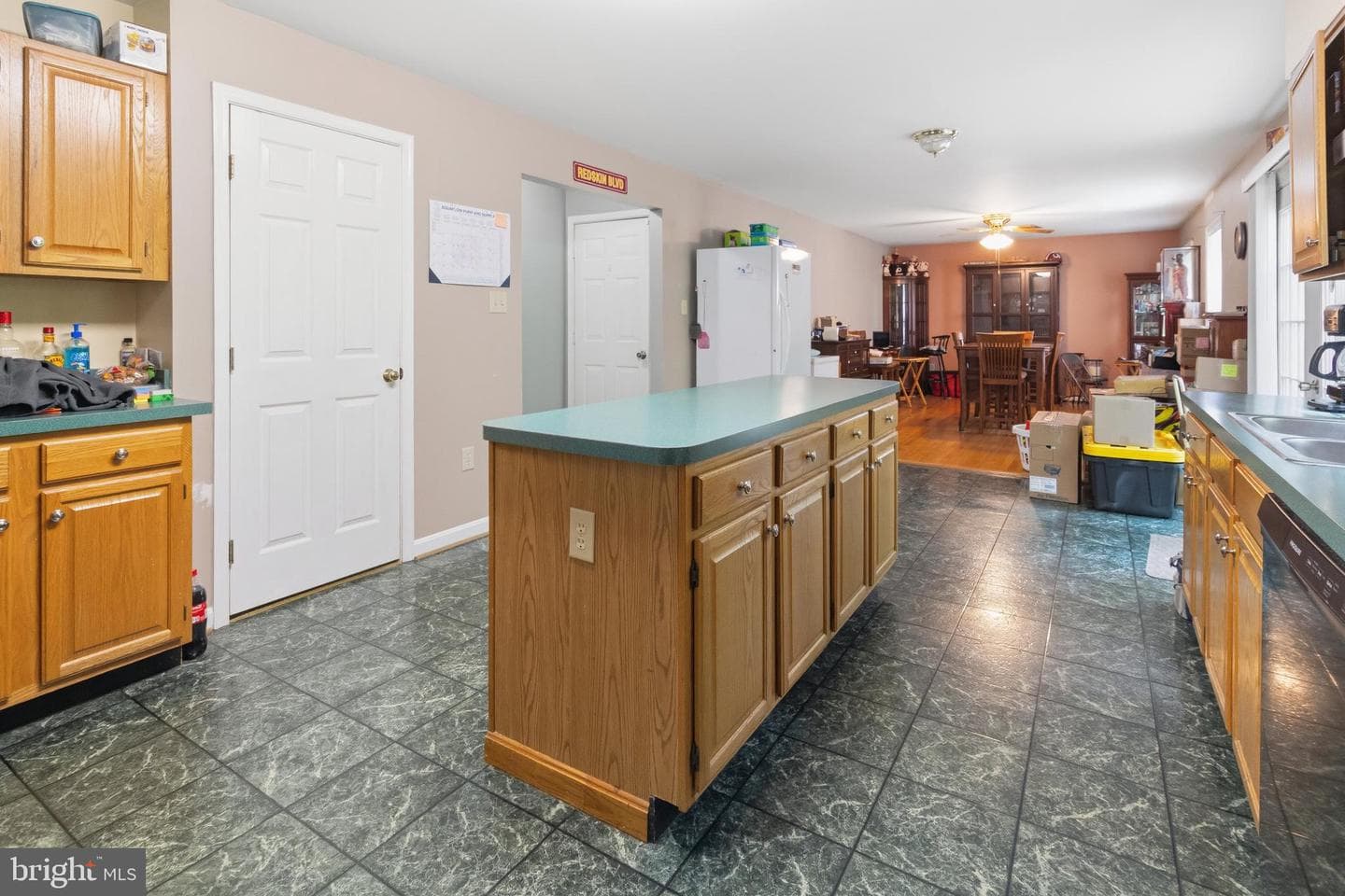 5817 Magnolia Circle photo 10