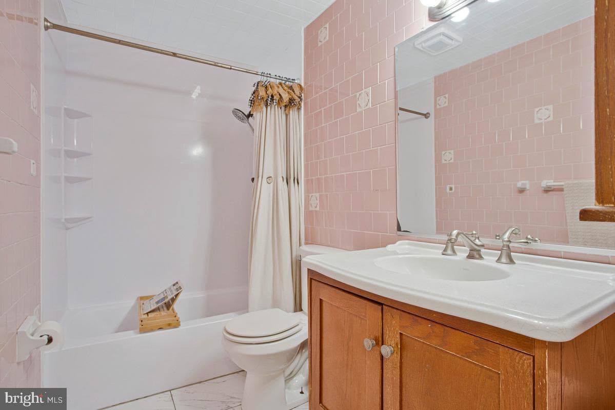 24 Robshire Manor Road photo 35