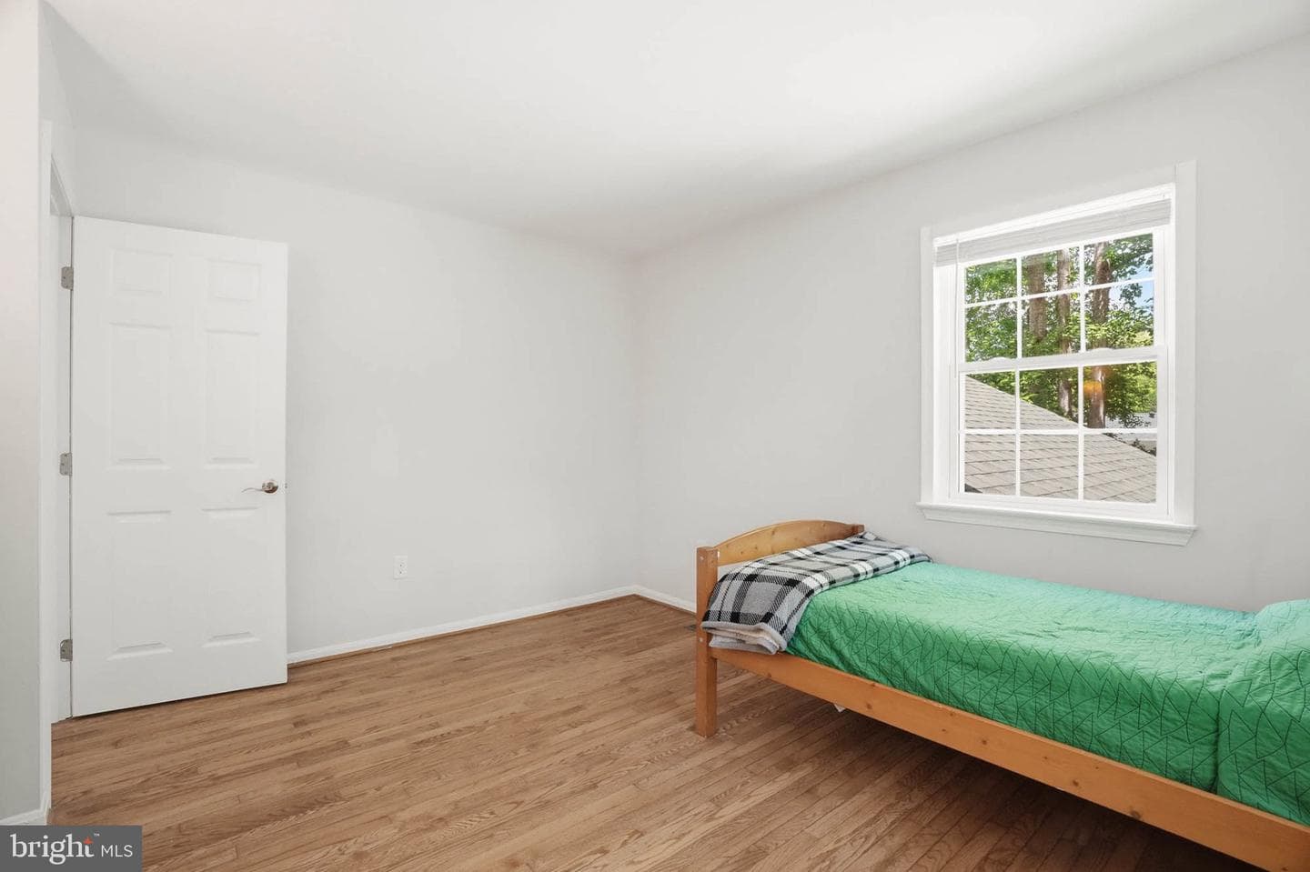 9021 Tonyas Terrace photo 33