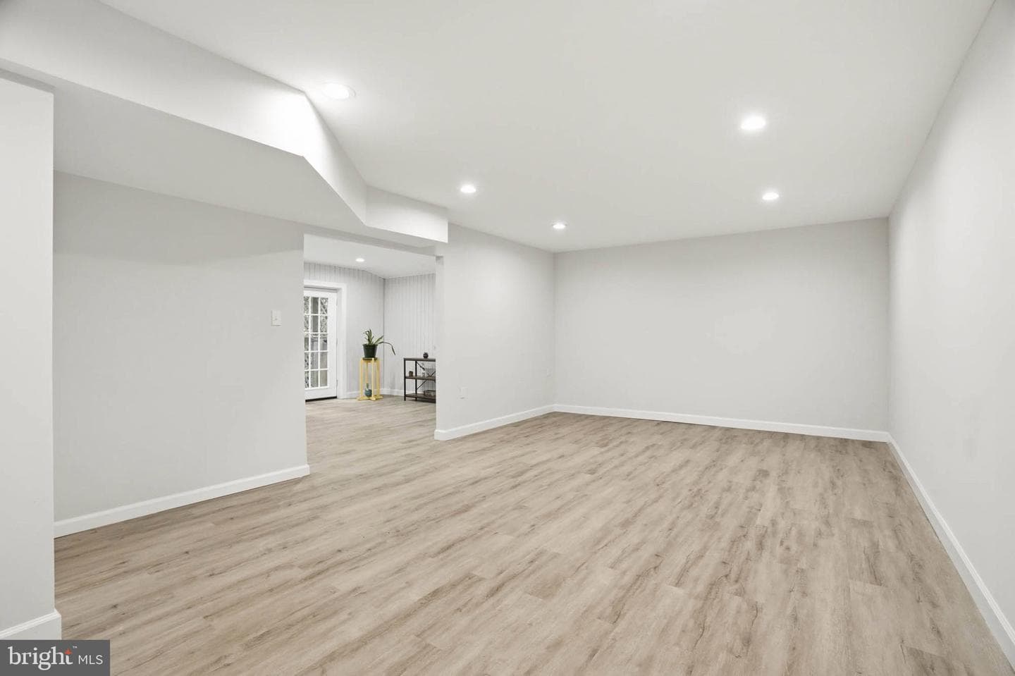 9021 Tonyas Terrace photo 36