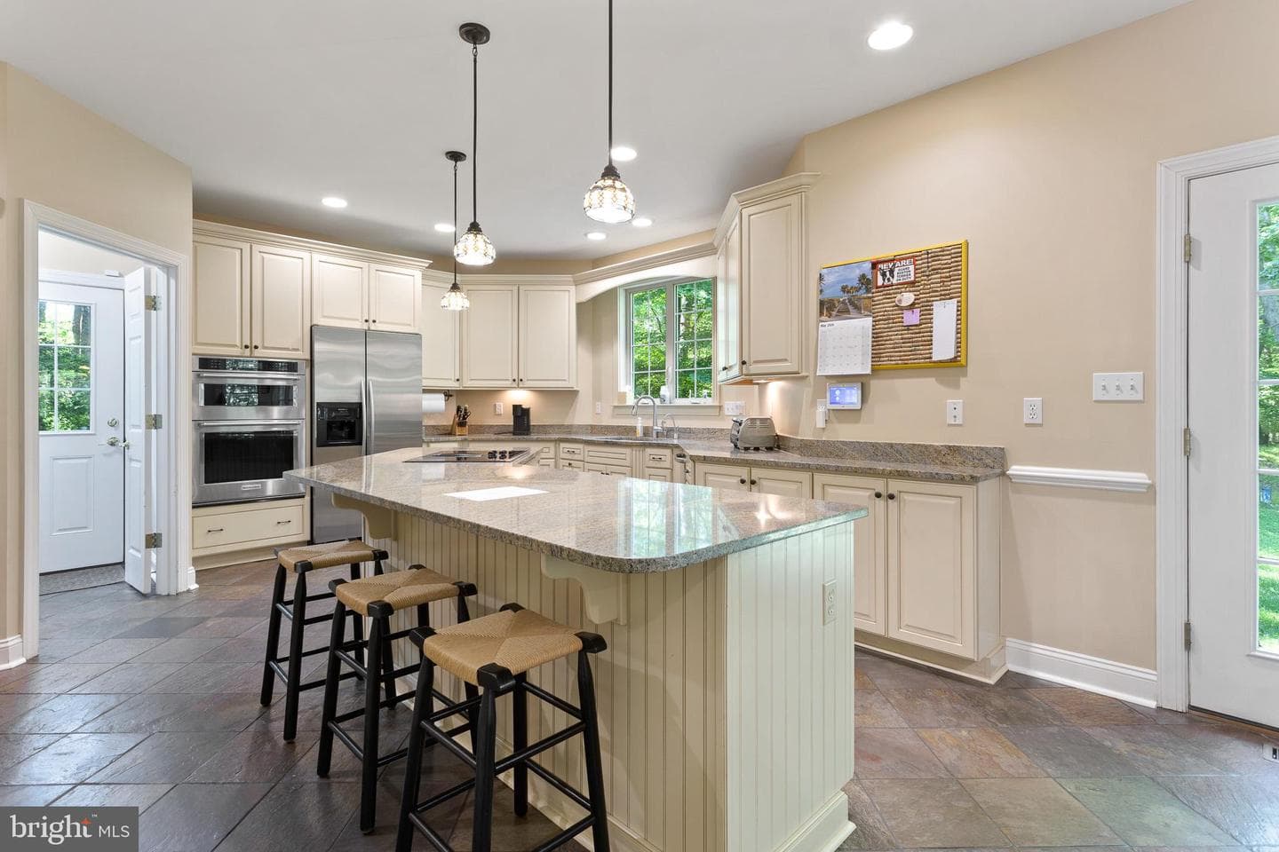9350 Baker Street photo 13