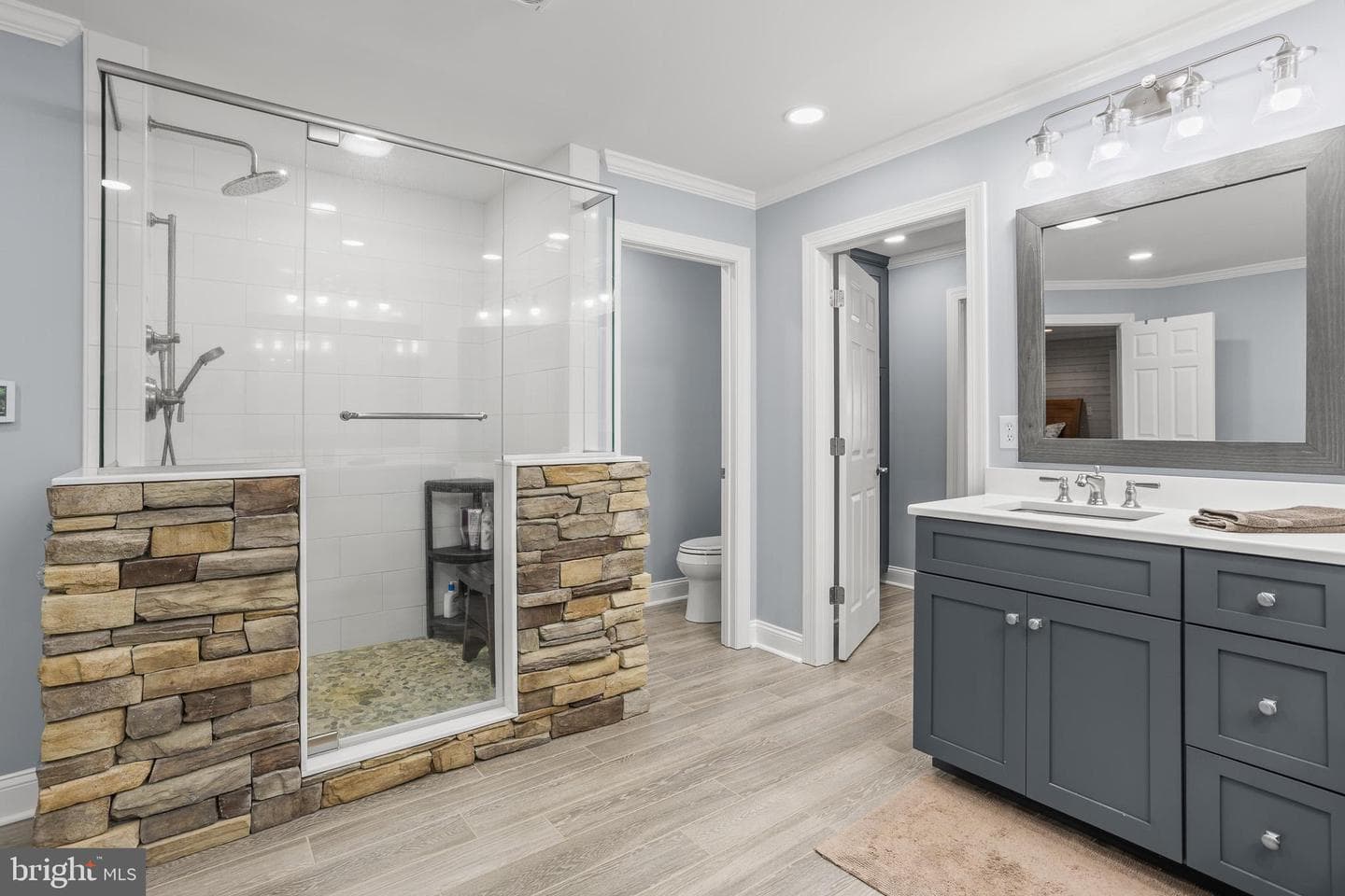 9350 Baker Street photo 45