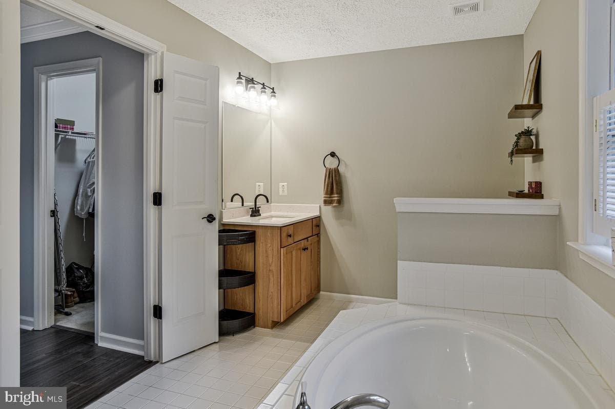445 Cross Creek Drive photo 29