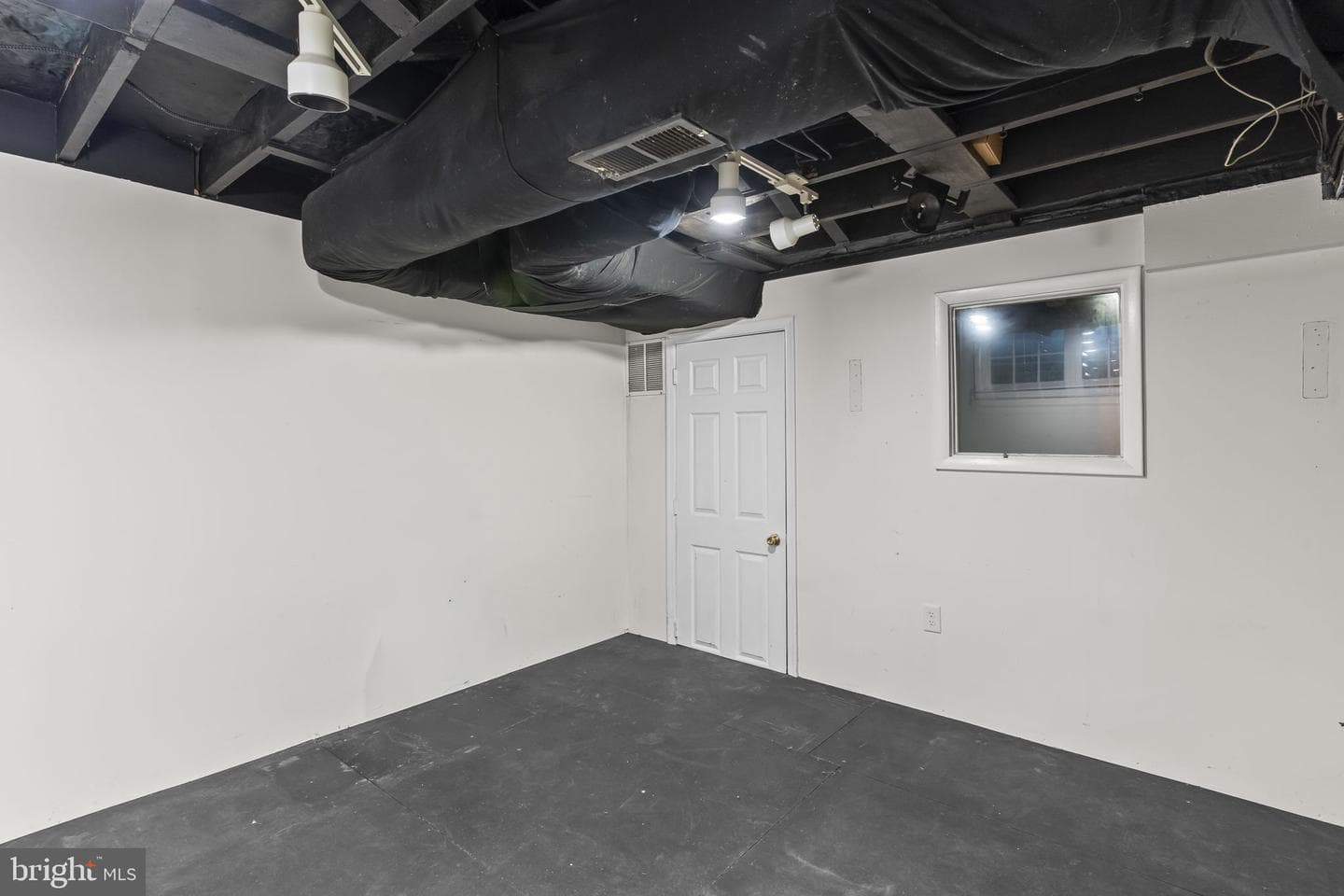 2342 Acacia Road photo 24