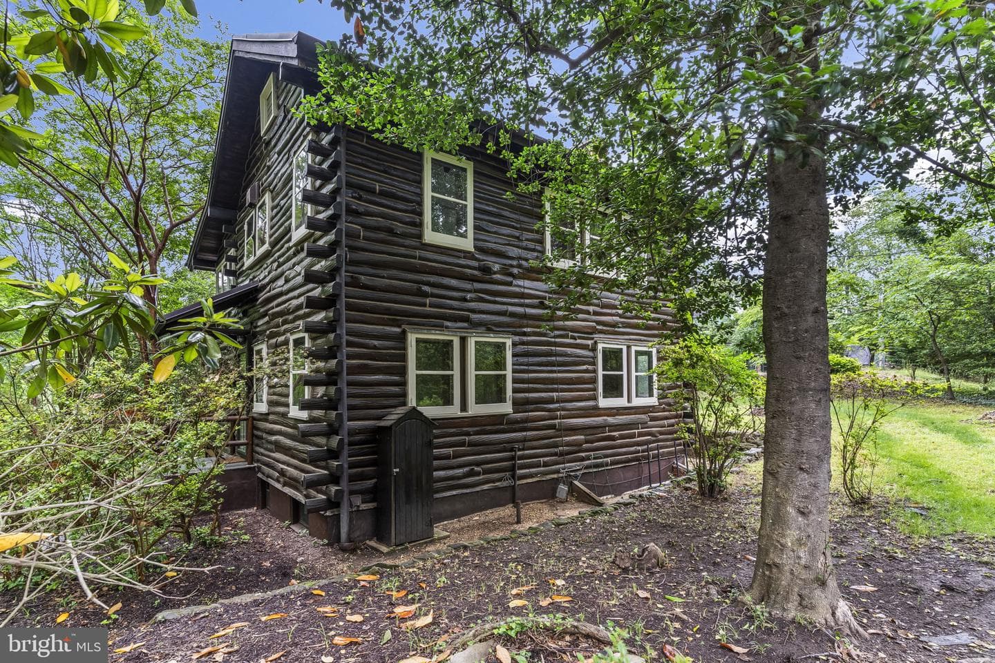 2342 Acacia Road photo 32