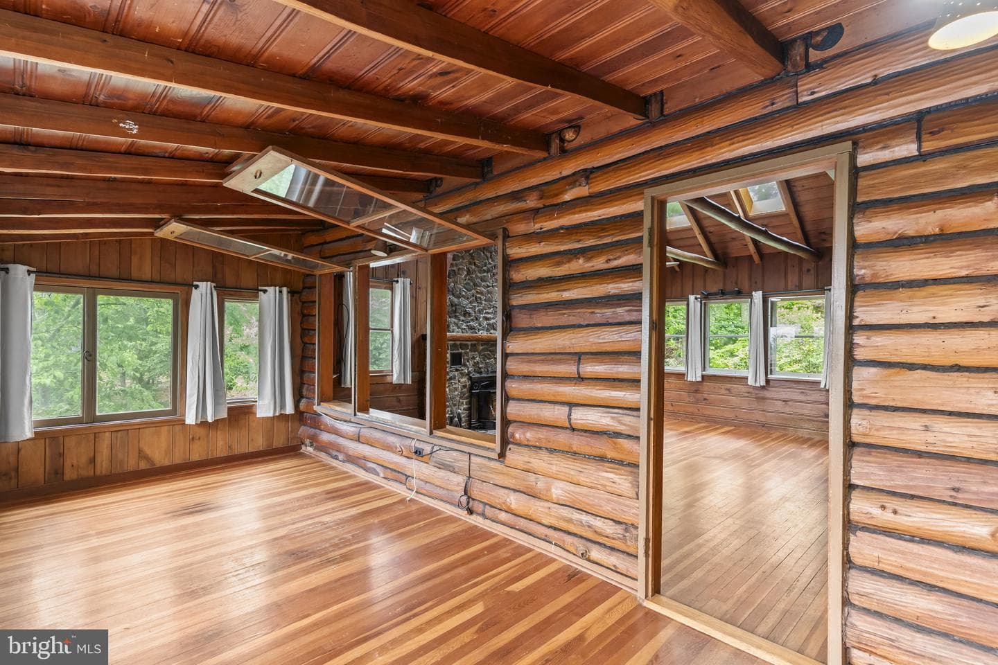 2342 Acacia Road photo 4