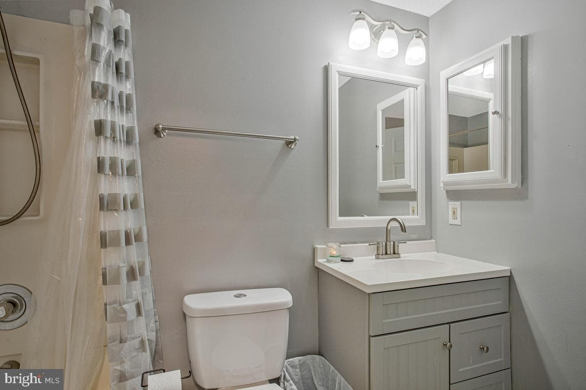 406 Laurel Drive photo 16