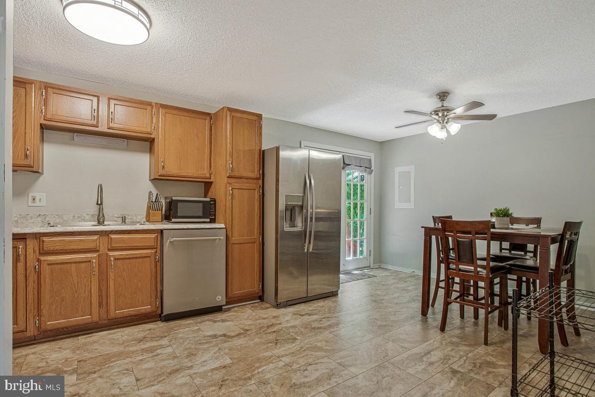 406 Laurel Drive photo 8