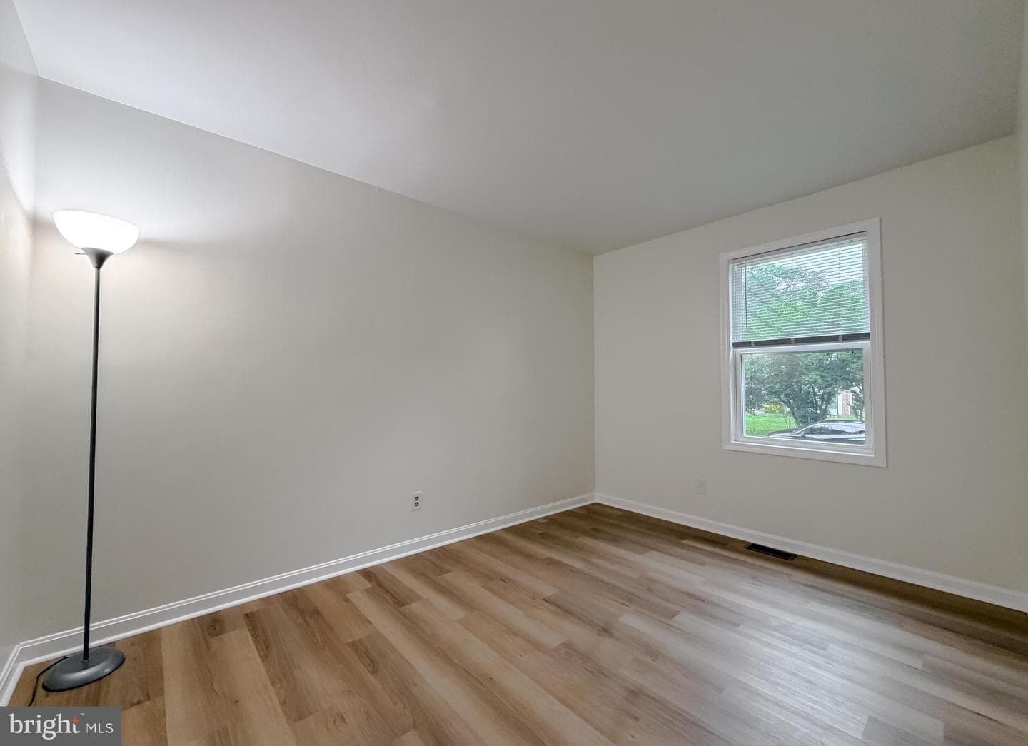 2024 Yew Court photo 21