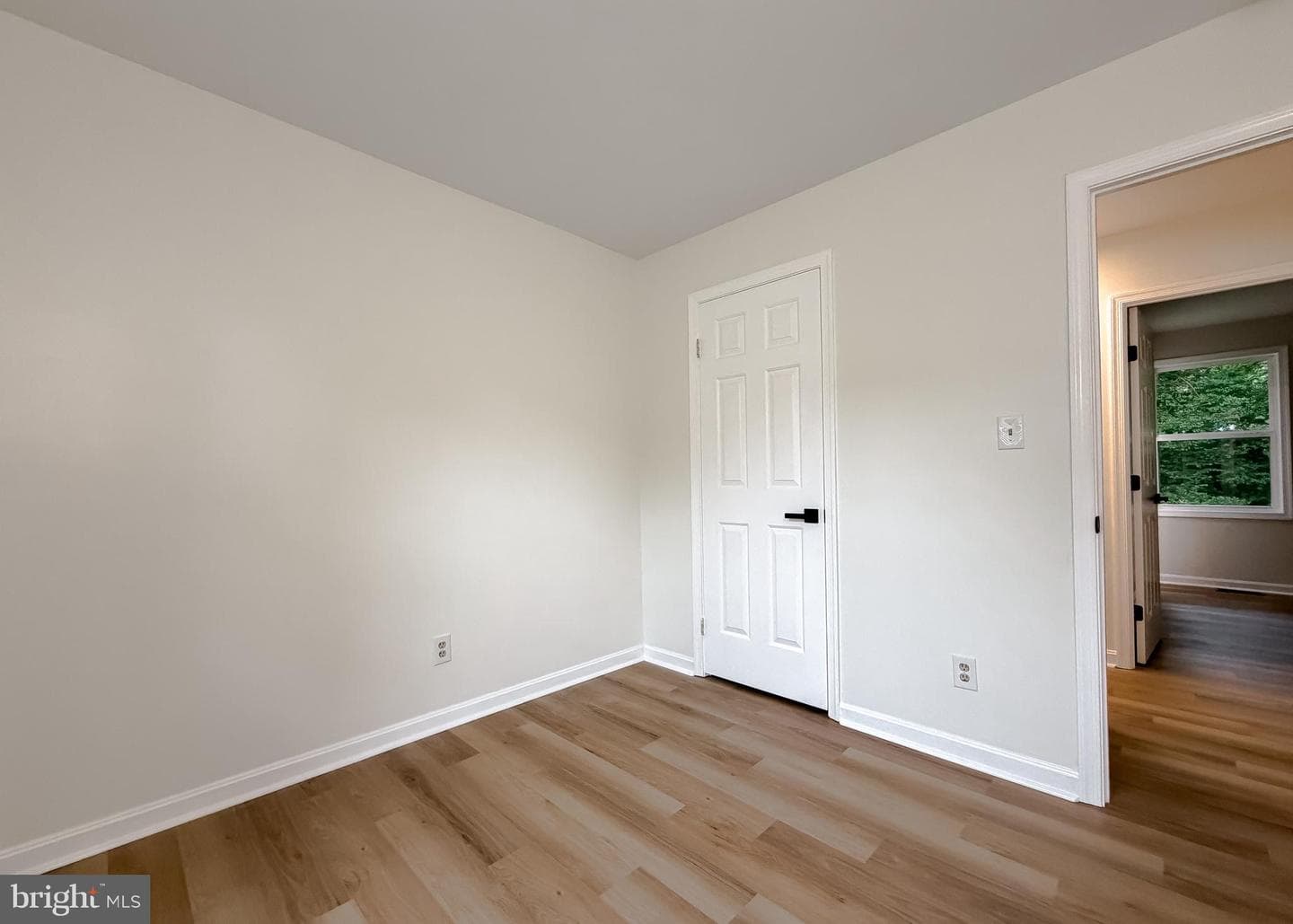 2024 Yew Court photo 25