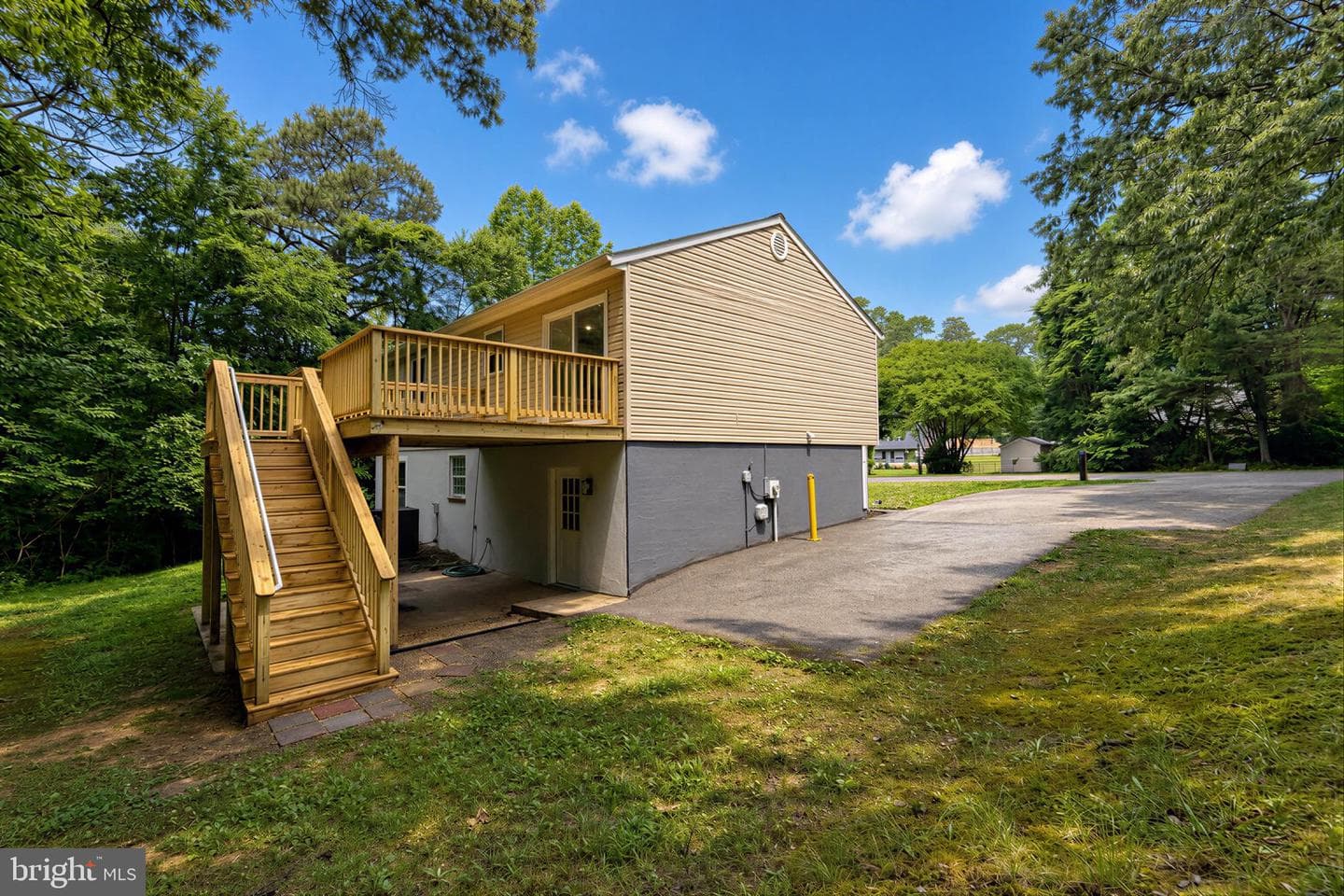2024 Yew Court photo 43