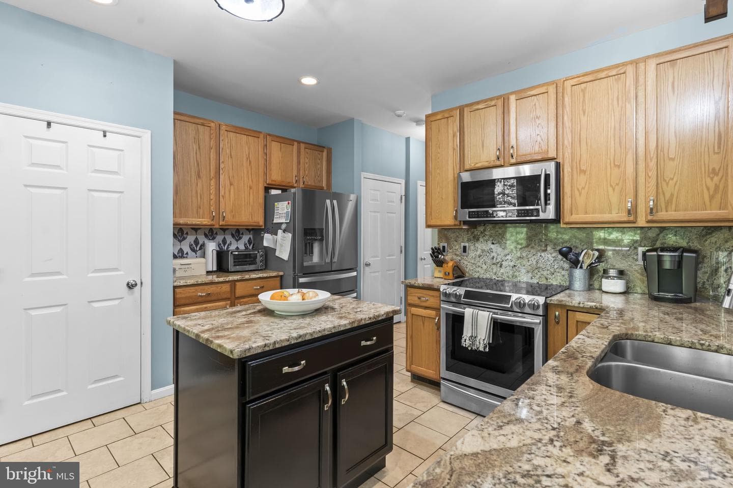 2037 Baythorne Road photo 10